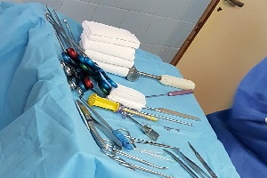 instrumental cirugia ercutanea de juanetes